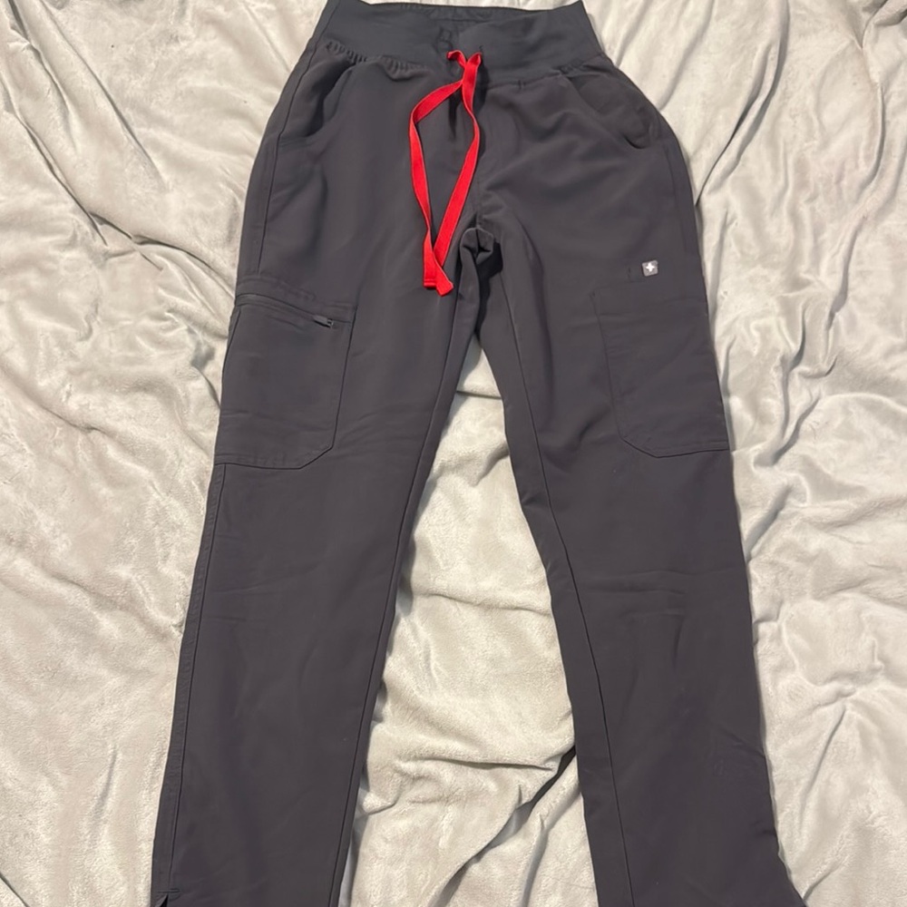 Charcoal Figs Pants with Red Drawstring
